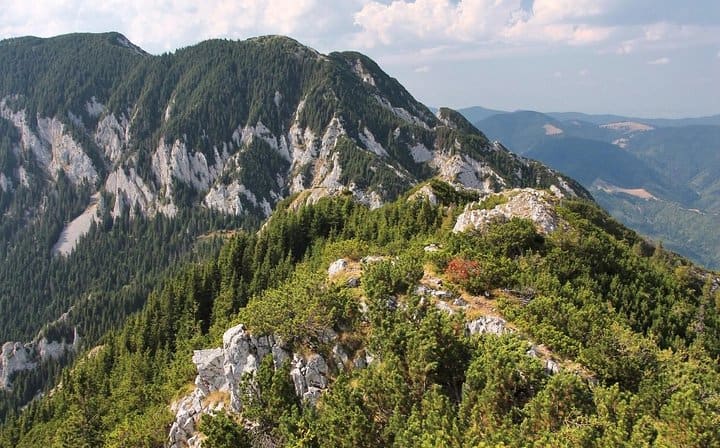 Enjoy the epic scenery of the Piatra Craiului National Park
