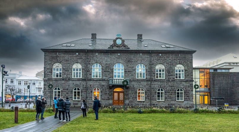 The Reykjavik Walking Tour at the parliament building of Iceland