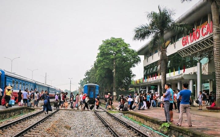 Overnight Train Hanoi To Sapa Or Return