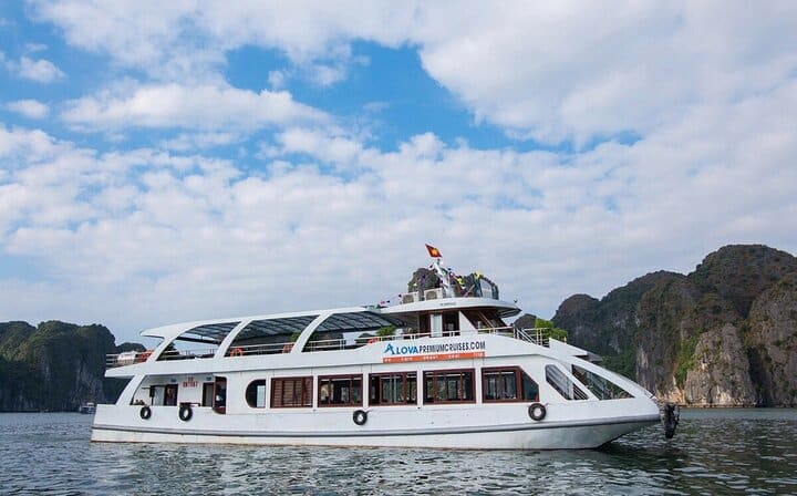 Halong 1 Day Tour From Hanoi with Scenic Seaplane & Luxury Cruise