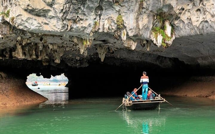 Verdure Lotus Classic Cruise in Halong Bay & Lan Ha Bay (2D1N)