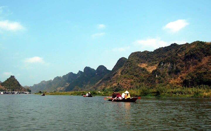 Perfume Pagoda One Day Tour With Lunch From Hanoi