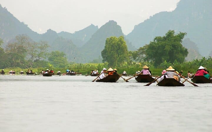 Perfume Pagoda One Day Tour With Lunch From Hanoi