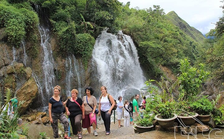 From Hanoi: 3-Days Sapa Trekking and Bus Tour from Hanoi