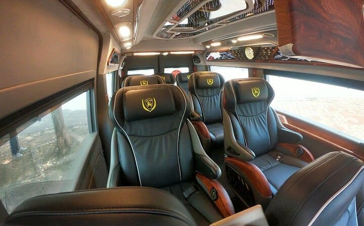Hanoi To Sapa or Return Luxury Limousine Bus Transfer