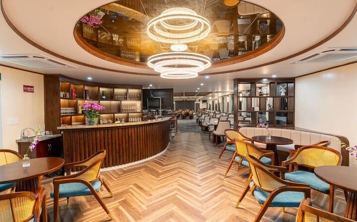 Ha Long Symphony Cruise Luxury Day Tour from Harbor with Pick up
