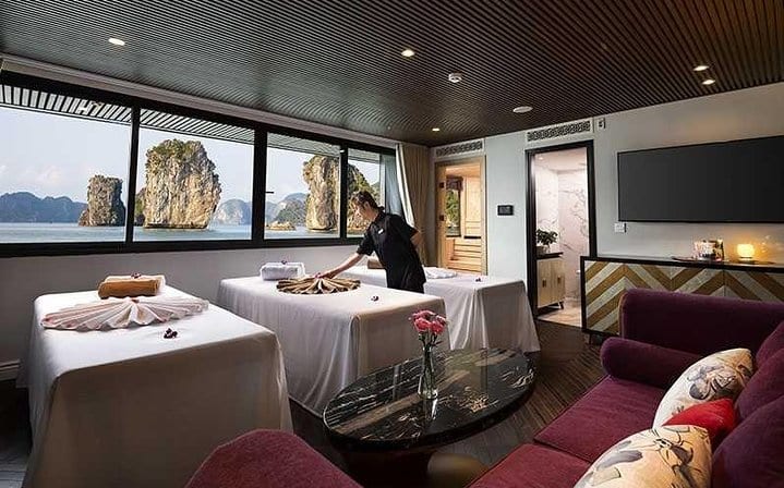 Luxury 5 Stars Cruise 3D-2N: Biking,BBQ Dinner,Golf Course,Cave,Meals,Kayak,Pool