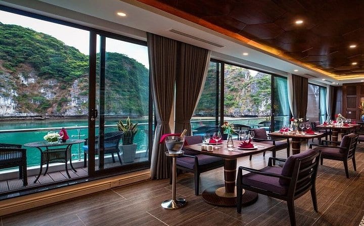 Luxury 5 Stars Cruise 3D-2N: Biking,BBQ Dinner,Golf Course,Cave,Meals,Kayak,Pool