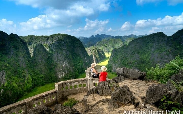 Small Group & Full Day Hoa Lu Tam Coc Mua Cave Tour( Full Inclusions )