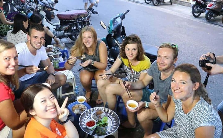Food On Food Tour ( Special Local Hanoi Food)