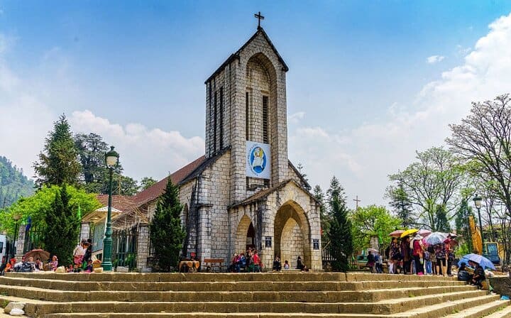 Hanoi Sapa Halong Bay Package Tour 5 Days 4 Nights