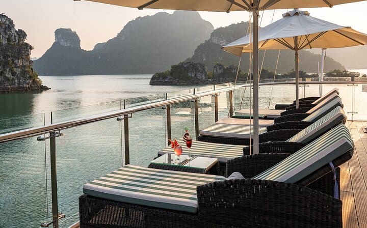 JADE SAILS - 1 Day Cruise in Halong & Lan Ha Bay with TRANSFER