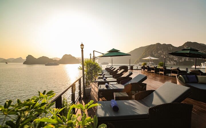 2 Day Halong With Seaplane & Luxury Overnight Cruise From Hanoi