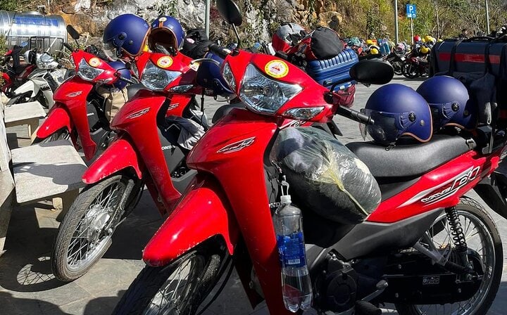 Ha Giang Motorbike tour 3D2N (small group with easy riders)
