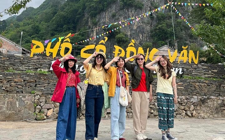 Ha Giang Motorbike tour 3D2N (small group with easy riders)