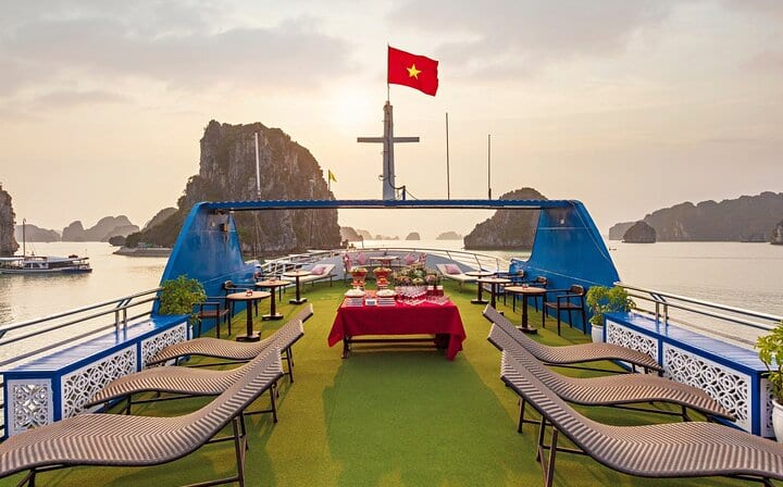 Cozy Bay Cruise 5 Star Halong Day Trip,Buffet Lunch,Cave & Island