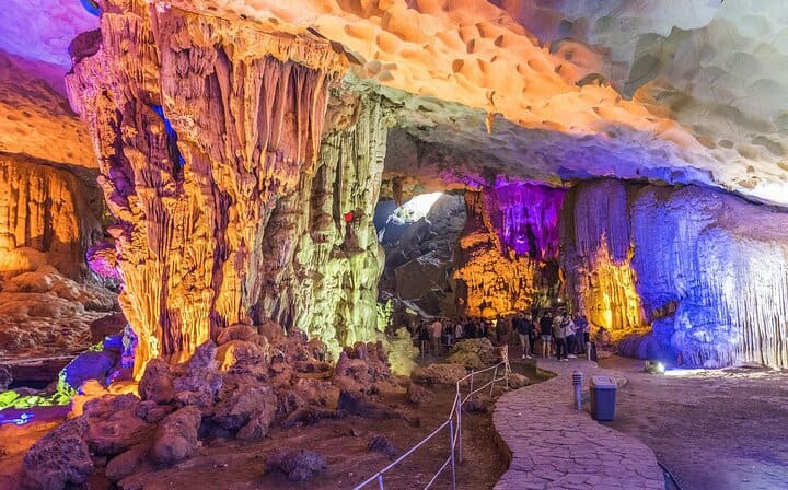 Ha Long Premium Cruise Full Day Tour with Lunch, Cave & Island