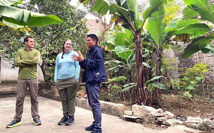Full-Day Ninh Binh Luxury Tour from Hanoi (Group of 9 Guests)