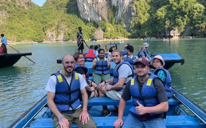 Cozy Bay Cruise 5 Star Halong Day Trip,Buffet Lunch,Cave & Island
