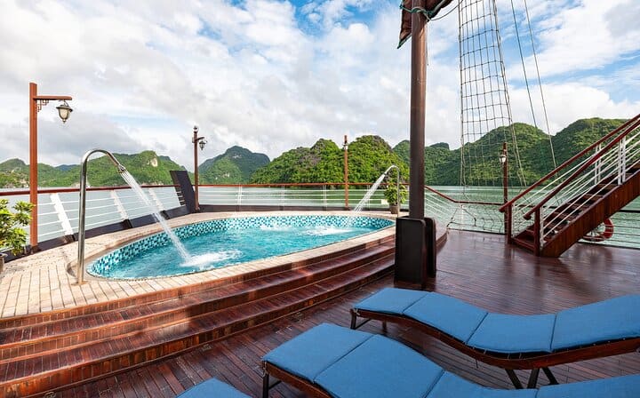 Amanda Cruise Luxury Halong Bay and Lan Ha Bay 2 Days Tour