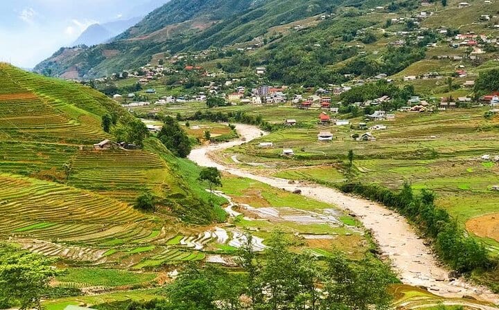 Sapa Amazing Trekking 2 Days 3 Nights from Hanoi by Train