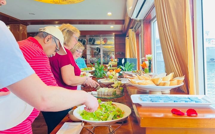 3-Days Cruise in Ha Long Bay- Heritage Discovery from Hanoi