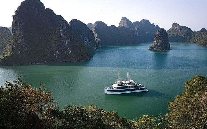 Jade Sails Cruise Best Choice for Luxury Day Tour to Halong Bay