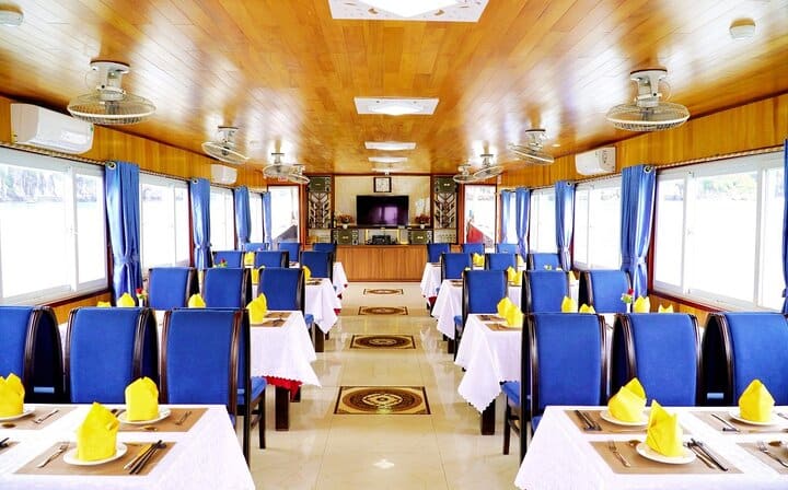 Wego Cruise Budget 6 Hours Boat Tour from Halong Harbor