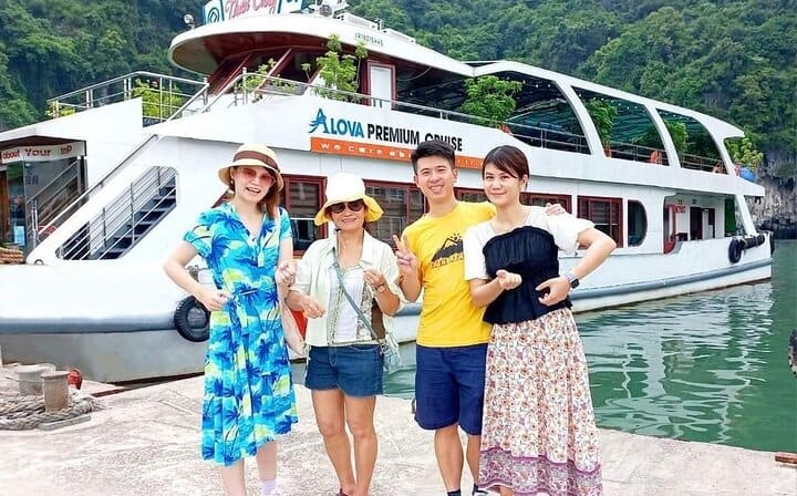 Alova Premium Cruise - Deluxe Day Tour to Halong Bay from Harbor