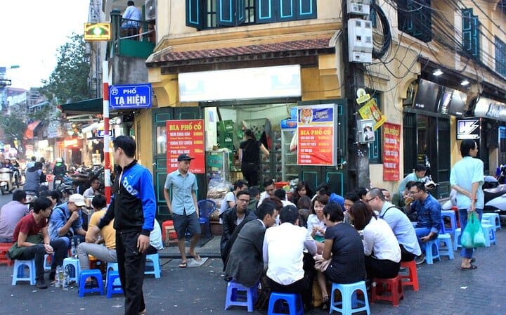 GROUP or PRIVATE Hanoi Street Walking Tour with AUTHENTIC Foodie