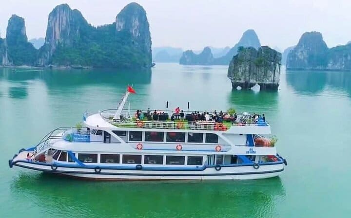 Full Day Tour with 6 Hours Cruise on Halong Bay Heritage Site