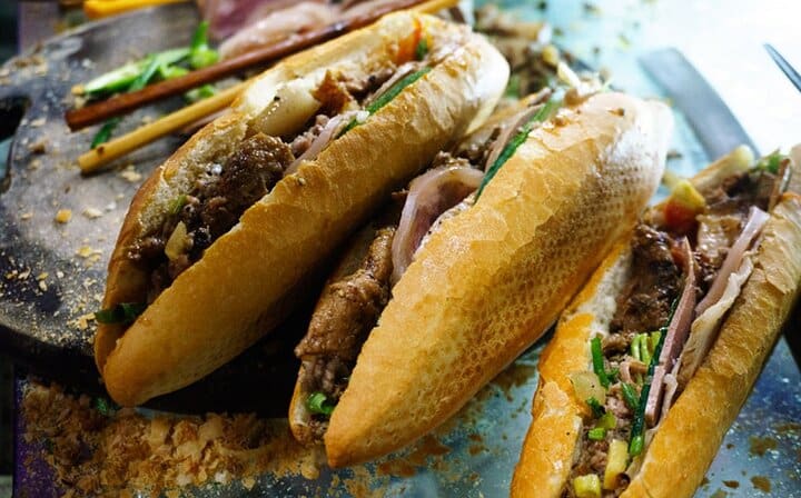AUTHENTIC Hanoi Walking Street Food - PRIVATE TOUR