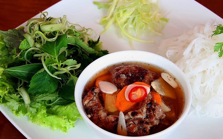 AUTHENTIC Hanoi Walking Street Food - PRIVATE TOUR