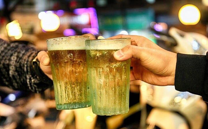 AUTHENTIC Hanoi Walking Street Food - PRIVATE TOUR