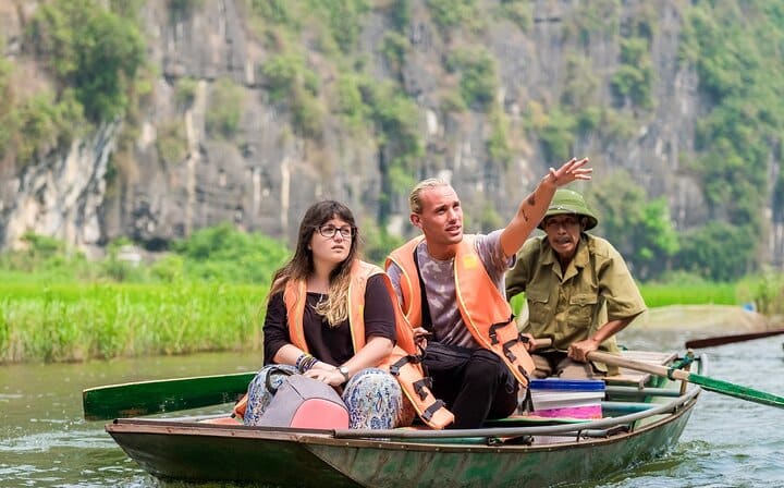 Ninh Binh Full Day Tour visit Hoa Lu & Tam Coc with Boat & Bike