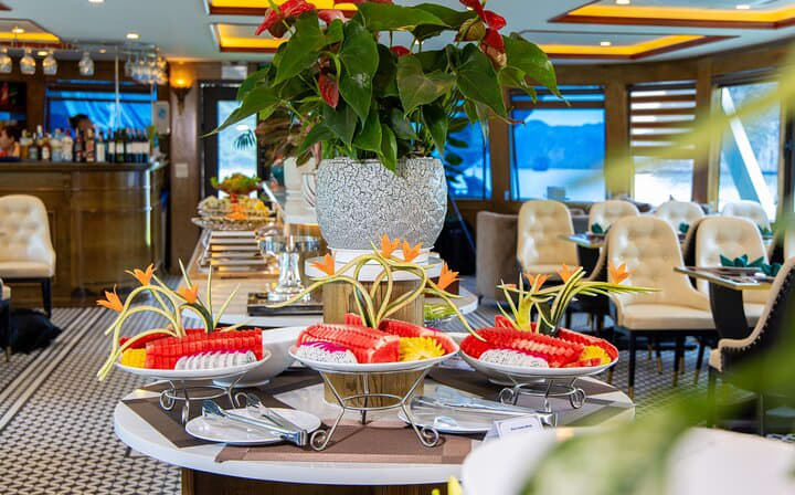 From Hanoi to Halong Bay 1 Day Tour with Scenic Seaplane & Cruise