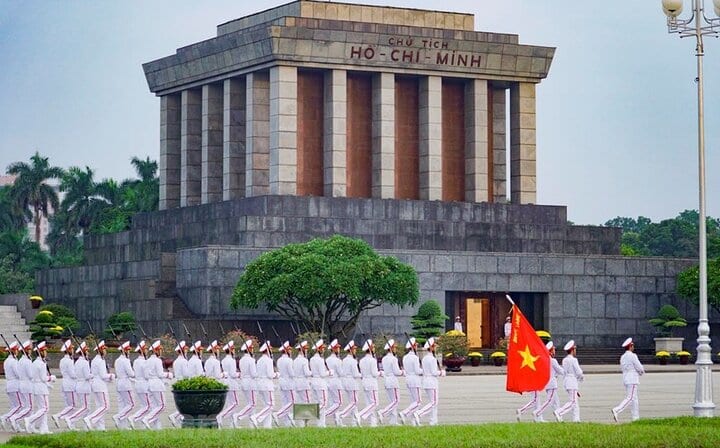 PRIVATE HANOI CITY TOUR with Transfer, Experienced Guide & Lunch