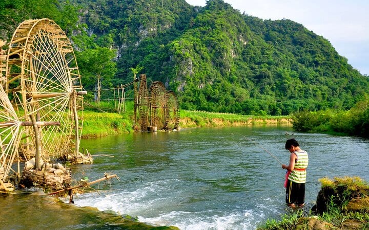 Pu Luong Experience 3 Days Tour: Hieu Waterfall, Infinity Pool, Cave Explorer