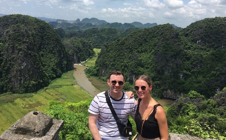 1 Day Luxury Tour to Ninh Binh: Bai Dinh and Trang An with Lunch