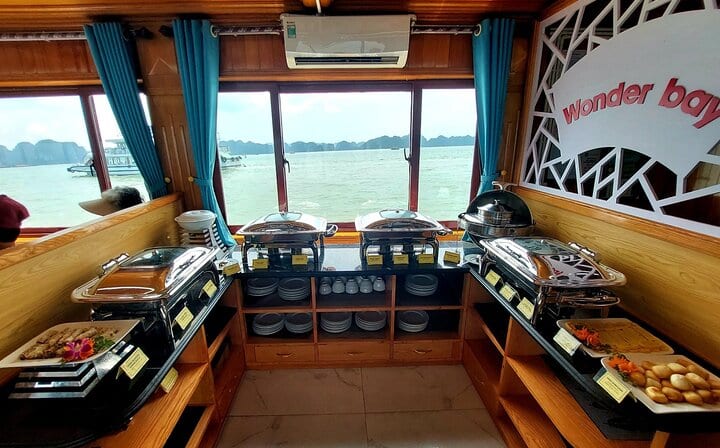 Wonderbay Cruise Halong Day Trip from Hanoi (Small Group on Boat)