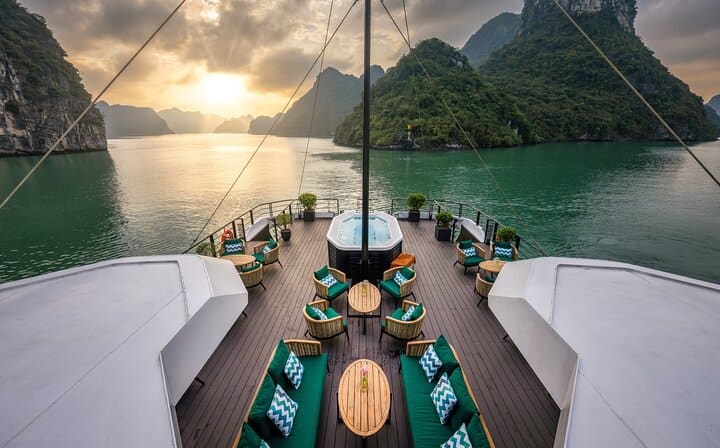 Halong Catamaran Cruise from Hanoi - Lan Ha Bay Explore One Day