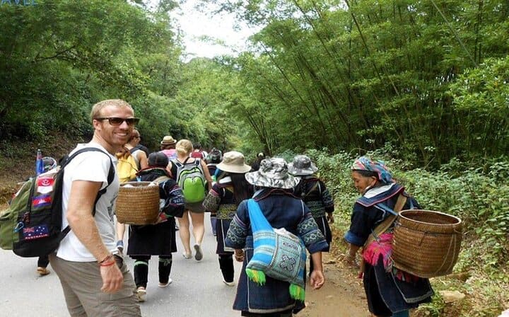 Sapa Trek 2days/1 night -Hotel Overnight-From Hanoi by Limousine