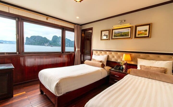 Swan Cruise in Bai Tu Long Bay