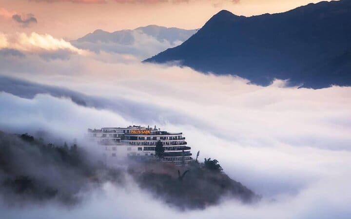 Sapa Trek 2days/1 night -Hotel Overnight-From Hanoi by Limousine