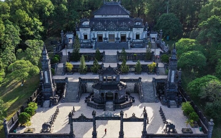 Imperial City, Hue: Small Group Tour from Hoi An and Da Nang