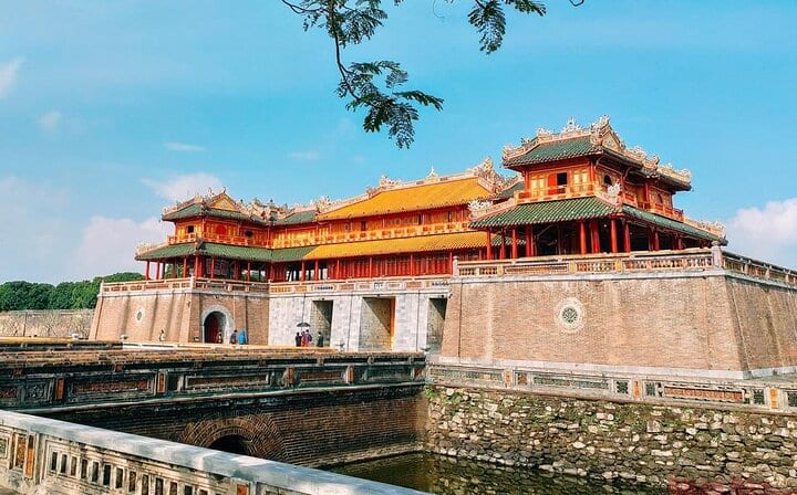 Imperial City, Hue: Small Group Tour from Hoi An and Da Nang