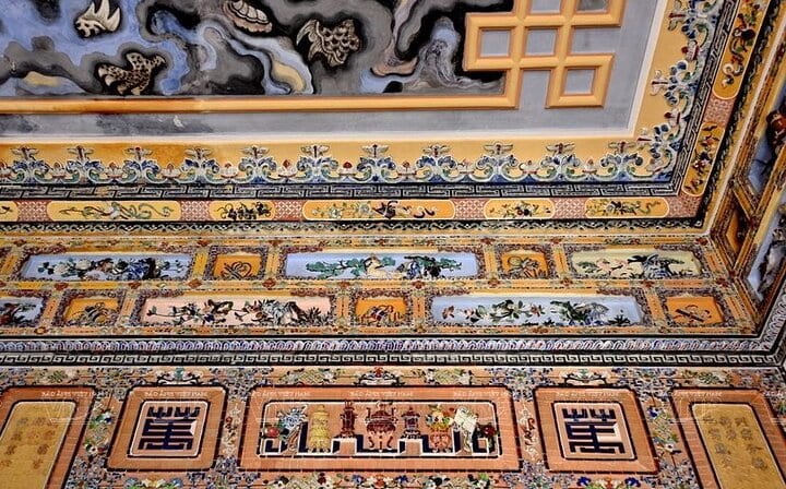 Imperial City, Hue: Small Group Tour from Hoi An and Da Nang
