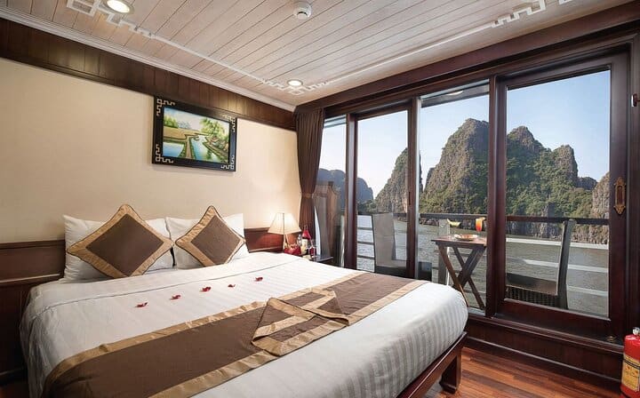 Hanoi & Halong Bay Overnight Cruises Tour Package (SIC 4D3N )