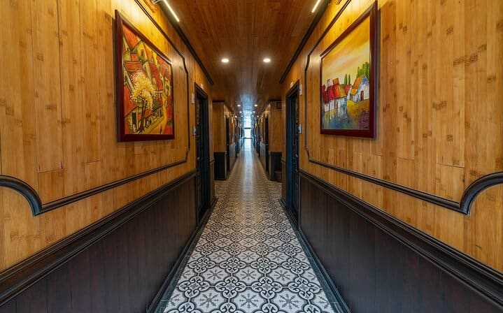 Arcady Boutique Luxury Cruise in Halong from Hanoi by Expressway