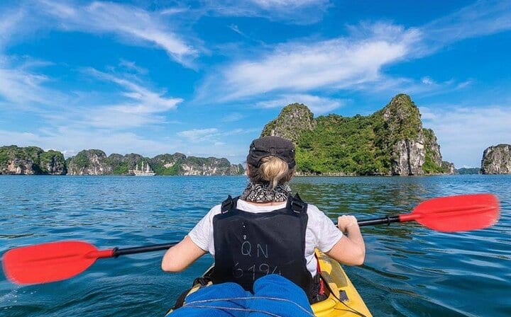 Hera Boutique Cruise Halong Bay Luxury Cruise 2 Days 1 night
